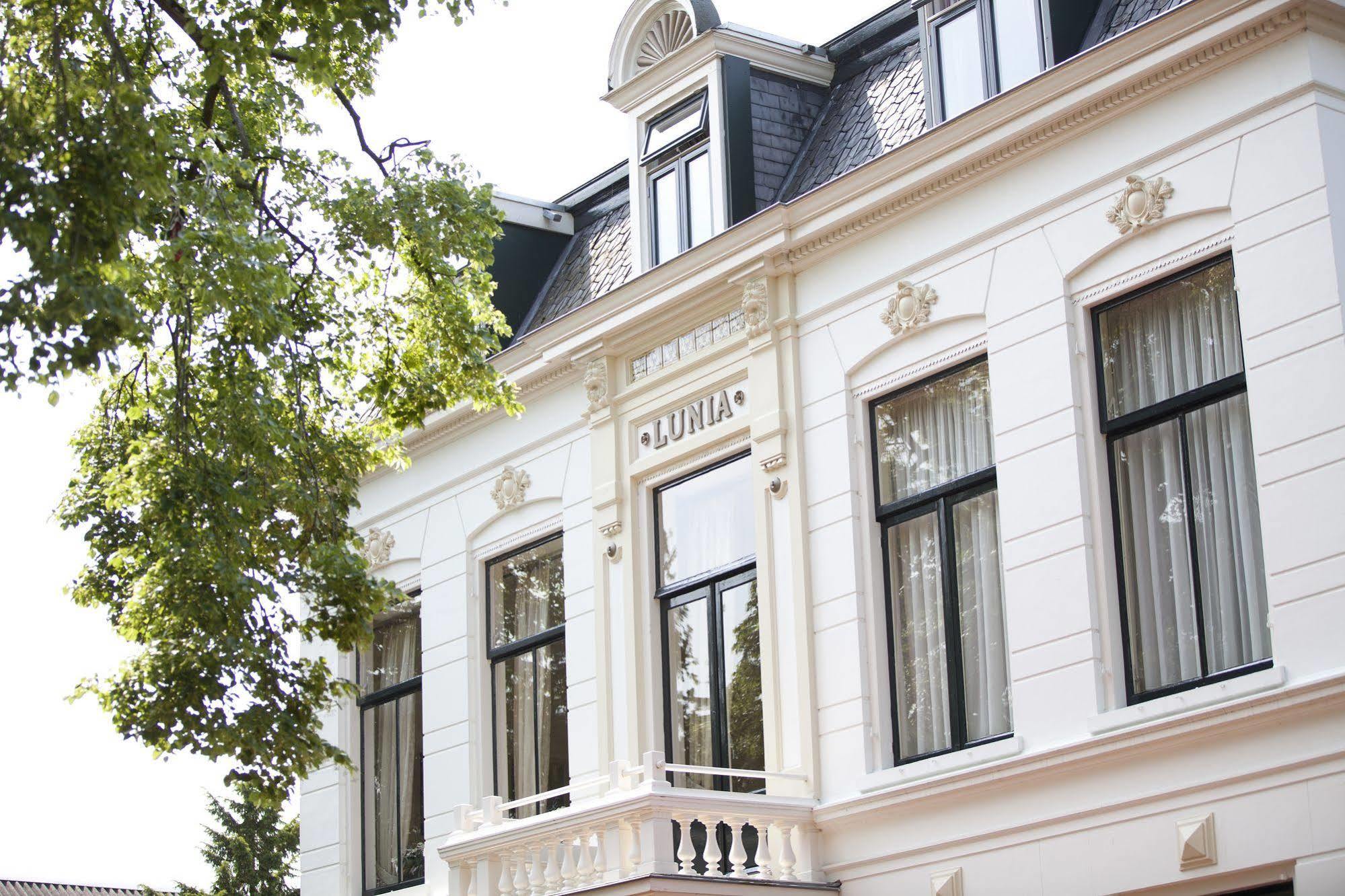 Hotel Restaurant Lunia Oldeberkoop Luaran gambar