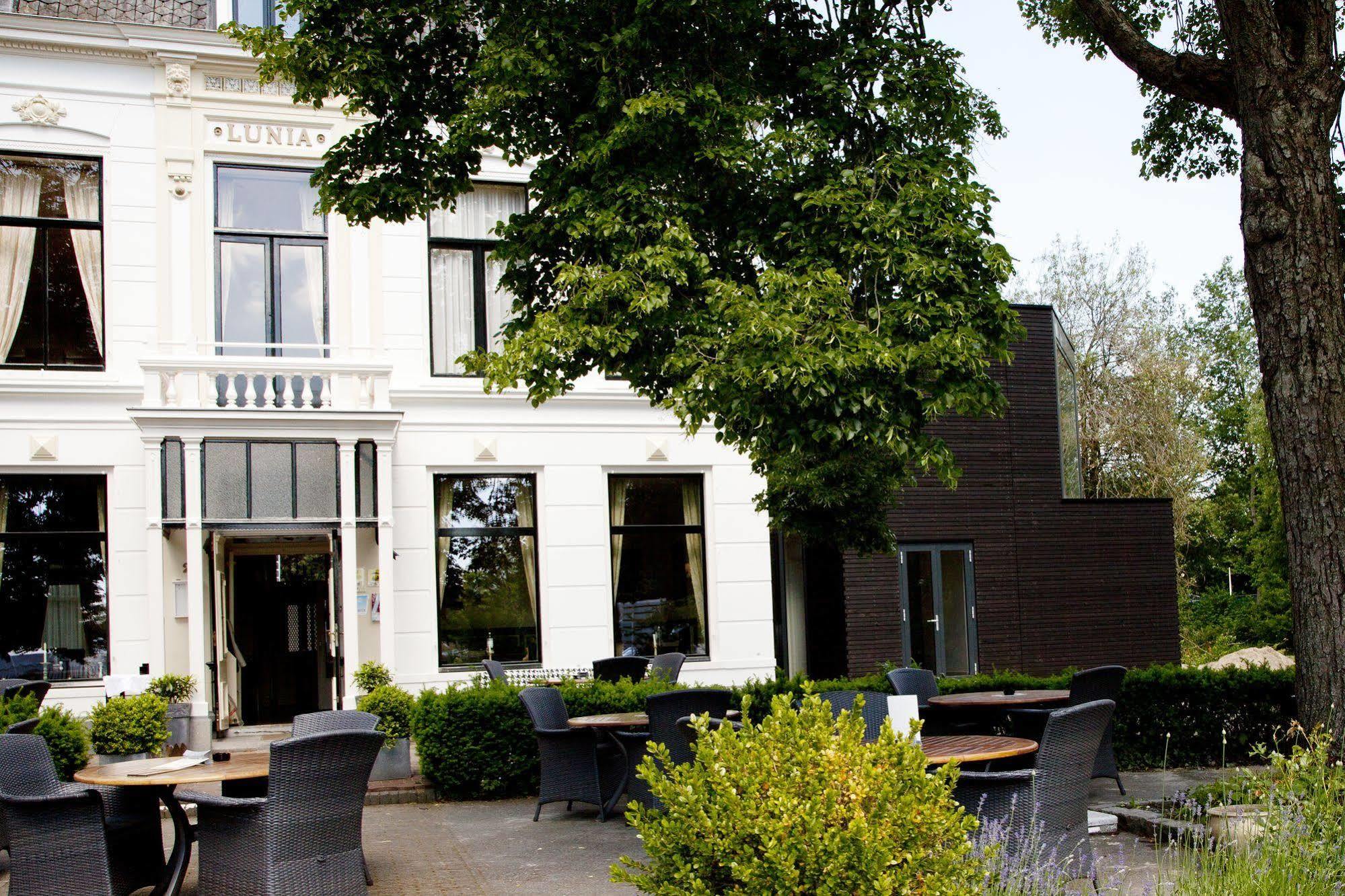 Hotel Restaurant Lunia Oldeberkoop Luaran gambar