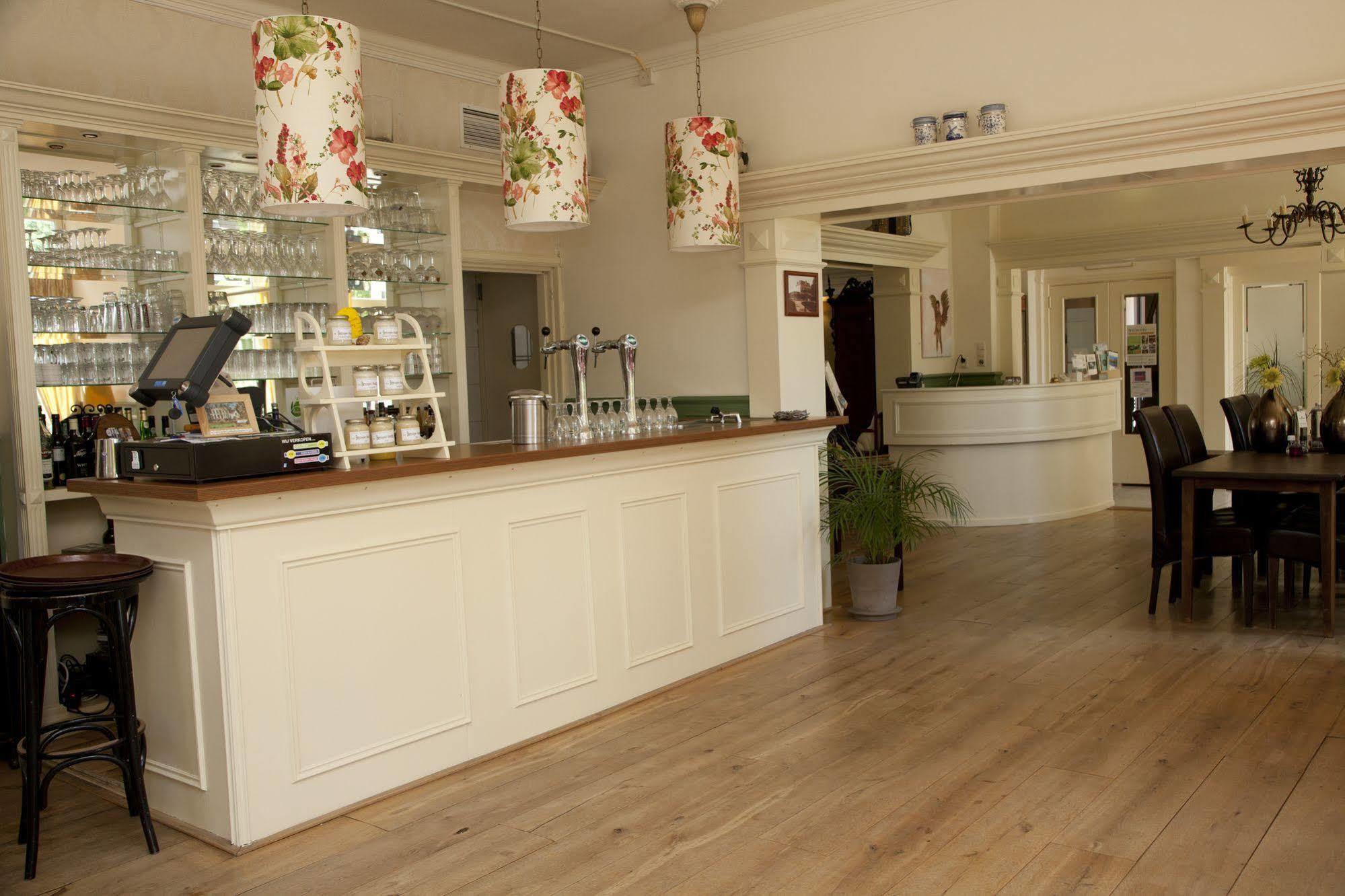 Hotel Restaurant Lunia Oldeberkoop Luaran gambar